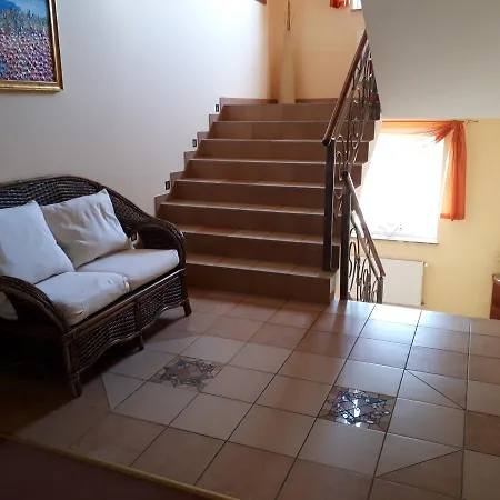 Mirage Homestay Leba